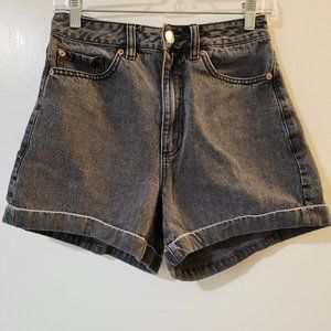 GARAGE Mom Jean Shorts